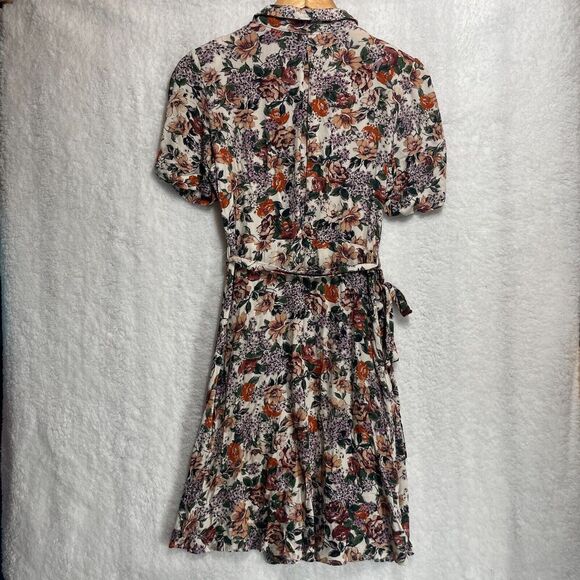 MNG Casual Floral Wrap Dress S Short Sleeve Tie Waist Boho Cottagecore Size 4 - Picture 13 of 15